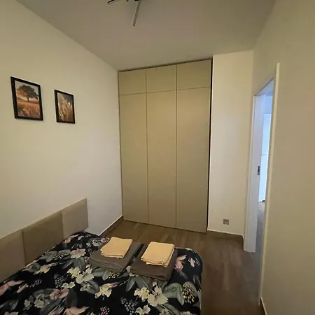 Komfortowy Antrejka Z Miejscem Parkingowym Apartment Gniezno